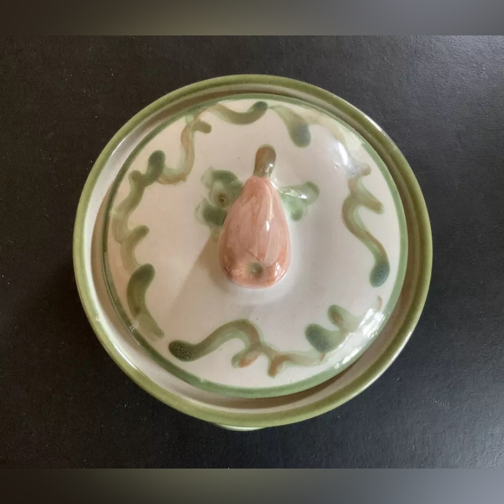 Vintage Louisville Stoneware Co. Harvest (Pear) Pattern Casserole Dish, 7”